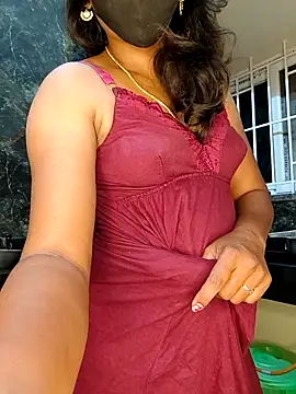 Snapshot of Tamil_Shalini_Lustyy chatting on 11.18.25 Tamil Shalini Lustyy online show from 11.18.25