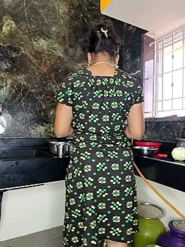 Snapshot of Tamil_Shalini_Lustyy chatting on 11.22.25 Tamil Shalini Lustyy online show from 11.22.25