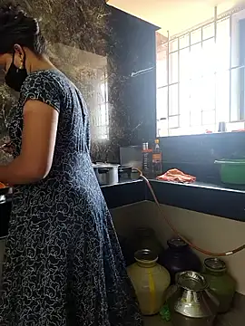 Tamil Shalini Lustyy online show from 04.18.26