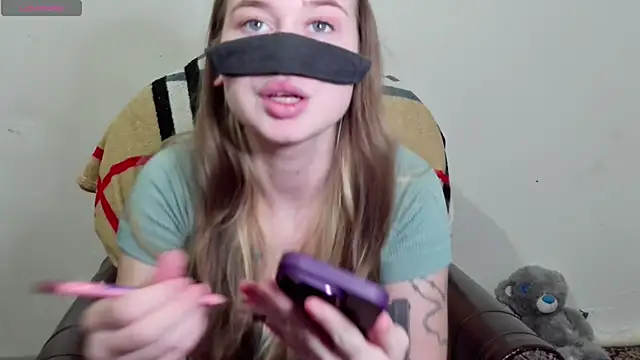 Mikki5P online show from 01.23.25