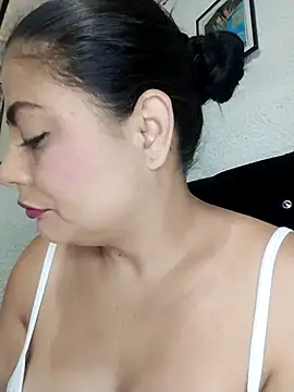 ElizabethWeil online show from 03.03.26