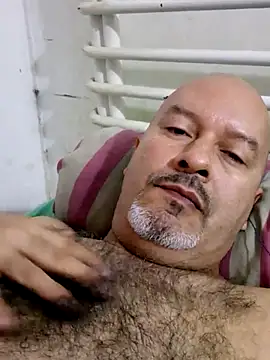 Snapshot of Juan_45 chatting on 05.19.26 Juan 45 online show from 05.19.26