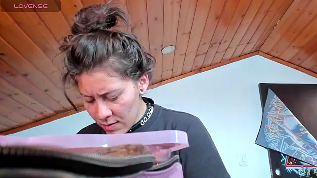 Darkness jones  online show from 03.06.26