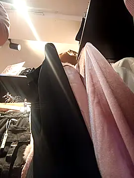 LIZ-06  online show from 03.18.25