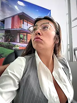 LIZ-06  online show from 12.02.25