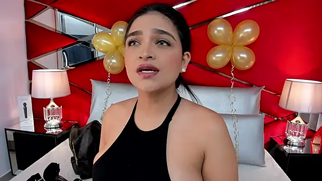 AdeleGray online show from 02.19.25