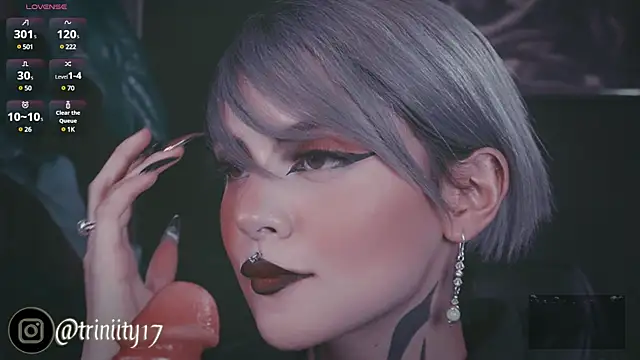 Snapshot of Trinity___s chatting on 01.25.25 Trinity s online show from 01.25.25