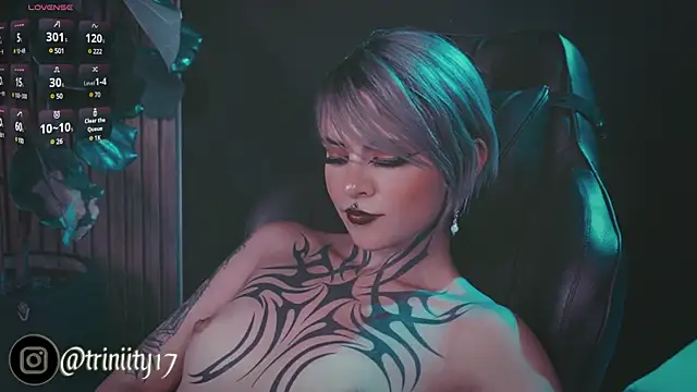 Snapshot of Trinity___s chatting on 01.27.25 Trinity s online show from 01.27.25