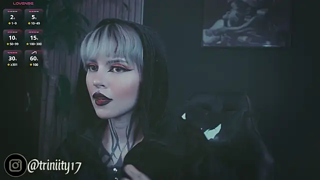 Snapshot of Trinity___s chatting on 02.10.25 Trinity s online show from 02.10.25