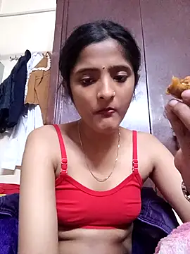 Snapshot of BabySlimmy10 chatting on 12.14.25 BabySlimmy10 online show from 12.14.25