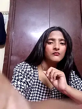 Snapshot of BabySlimmy10 chatting on 02.18.26 BabySlimmy10 online show from 02.18.26