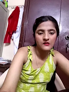 Snapshot of BabySlimmy10 chatting on 02.25.26 BabySlimmy10 online show from 02.25.26