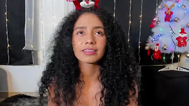 Snapshot of Dakota_M1 chatting on 12.24.24 Dakota M1 online show from 12.24.24