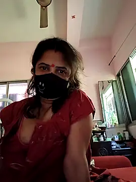 Snapshot of Cute-manisha chatting on 03.04.25 Cute-manisha online show from 03.04.25