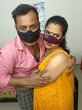 Snapshot of Cute-manisha chatting on 02.22.26 Cute-manisha online show from 02.22.26