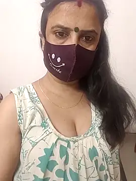 Snapshot of Cute-manisha chatting on 02.24.26 Cute-manisha online show from 02.24.26