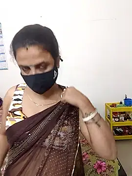 Snapshot of Cute-manisha chatting on 03.08.26 Cute-manisha online show from 03.08.26