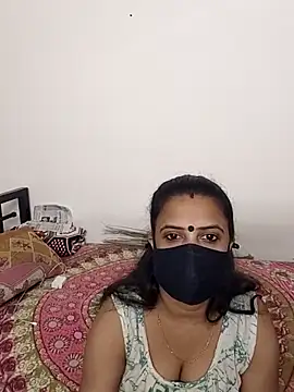 Snapshot of Cute-manisha chatting on 04.13.26 Cute-manisha online show from 04.13.26