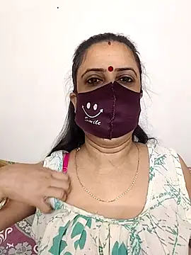 Snapshot of Cute-manisha chatting on 04.26.26 Cute-manisha online show from 04.26.26