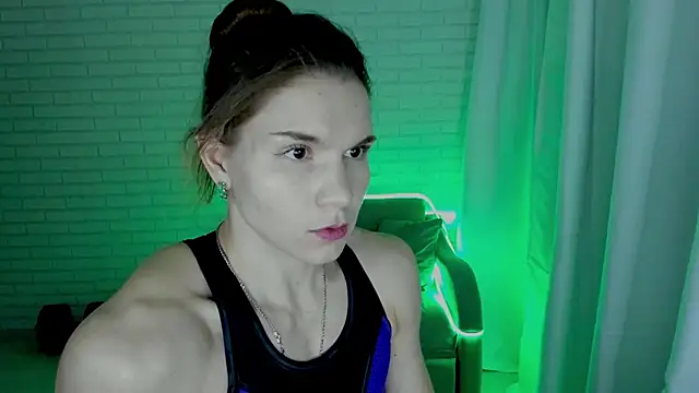 Snapshot of Lisa_Ray chatting on 02.02.25 Lisa Ray online show from 02.02.25