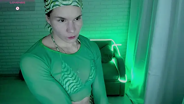 Snapshot of Lisa_Ray chatting on 02.17.25 Lisa Ray online show from 02.17.25