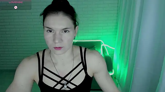 Snapshot of Lisa_Ray chatting on 02.24.25 Lisa Ray online show from 02.24.25