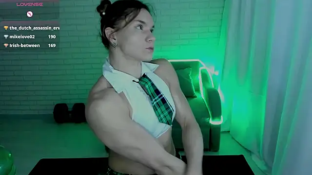 Snapshot of Lisa_Ray chatting on 03.01.25 Lisa Ray online show from 03.01.25