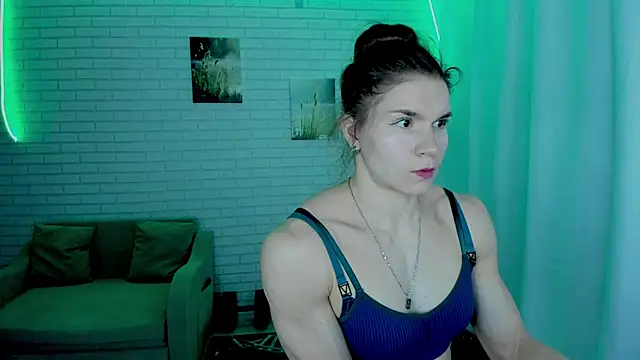 Snapshot of Lisa_Ray chatting on 11.27.25 Lisa Ray online show from 11.27.25