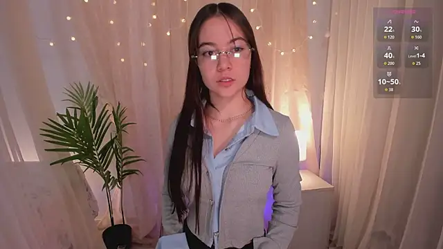 Lia Sweett  online show from 03.03.26