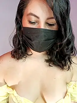 Snapshot of Aiunii1 chatting on 10.20.25 Aiunii1 online show from 10.20.25