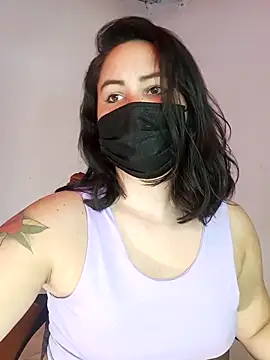 Snapshot of Aiunii1 chatting on 11.16.25 Aiunii1 online show from 11.16.25