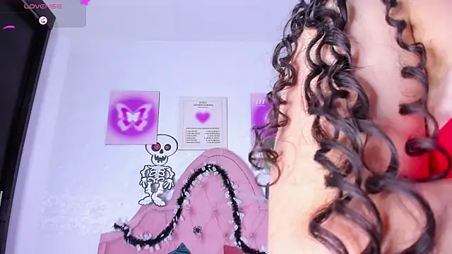 Snapshot of amandalee01 chatting on 10.16.25 amandalee01 online show from 10.16.25