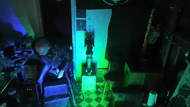 Snapshot of BULGEDEMON chatting on 02.16.26 BULGEDEMON online show from 02.16.26