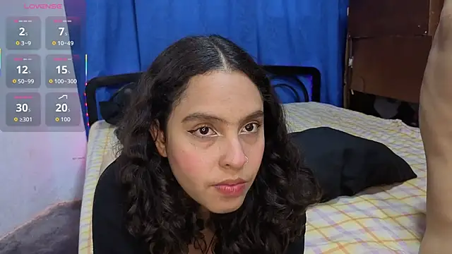 Snapshot of YuKinaHentaiI chatting on 11.25.25 YuKinaHentaiI online show from 11.25.25