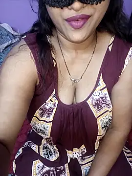 Sexy Mona Bhabhi online show from 10.09.25