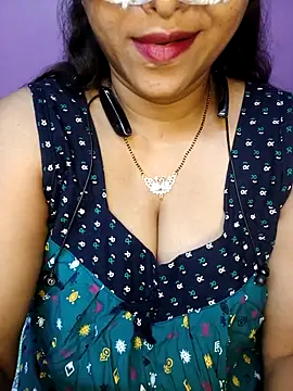 Sexy Mona Bhabhi online show from 03.17.26