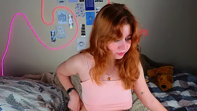 Penny Staaar online show from 02.12.25