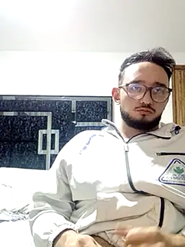 Nene1325 online show from 12.18.24