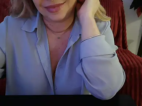 Emmamilfita online show from 03.02.25