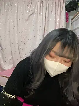 YUNA-yuna online show from 02.18.25