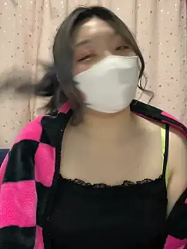 YUNA-yuna online show from 02.22.25