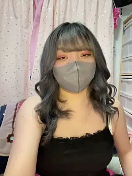 YUNA-yuna online show from 02.23.25