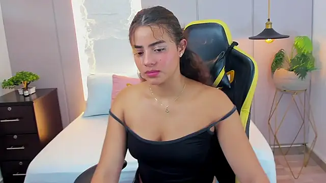 yaya23x online show from 03.13.25