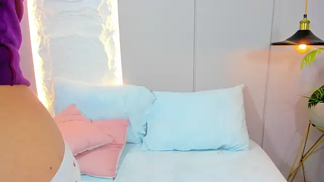 yaya23x online show from 03.20.25