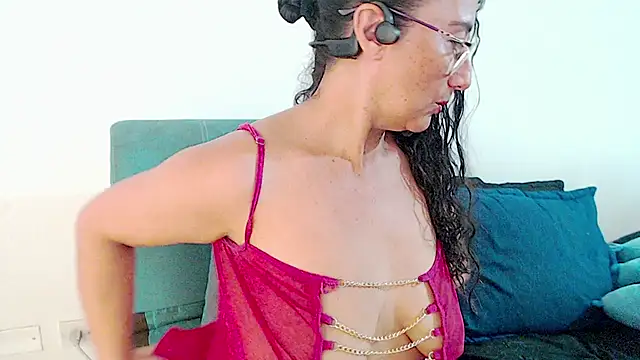 Snapshot of naugthyshanoon chatting on 06.04.26 naugthyshanoon online show from 06.04.26