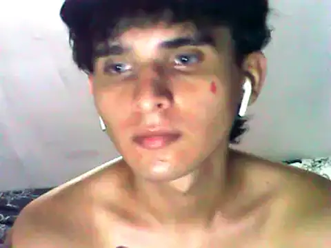 Snapshot of Charley_quin chatting on 02.10.25 Charley quin online show from 02.10.25