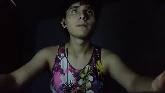 Snapshot of Charley_quin chatting on 03.05.25 Charley quin online show from 03.05.25