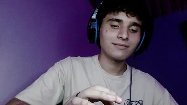 Snapshot of Charley_quin chatting on 09.09.25 Charley quin online show from 09.09.25