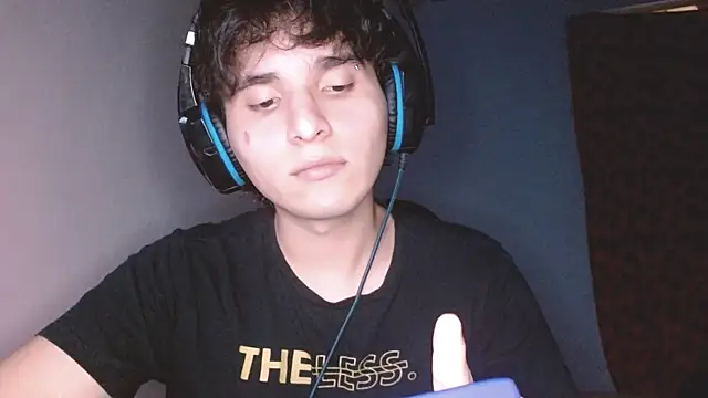 Snapshot of Charley_quin chatting on 10.22.25 Charley quin online show from 10.22.25