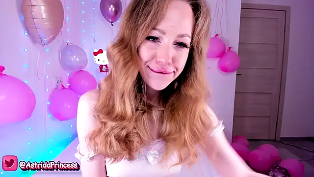 AstridHotty online show from 10.15.25